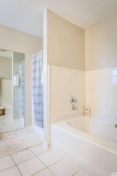 Life'S A Breeze - Updated 3Br 5Min To Pcola Beach Gulf Breeze Exterior foto