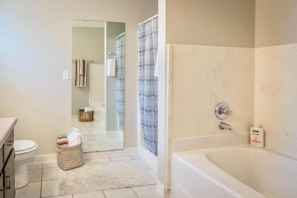 Life'S A Breeze - Updated 3Br 5Min To Pcola Beach Gulf Breeze Exterior foto